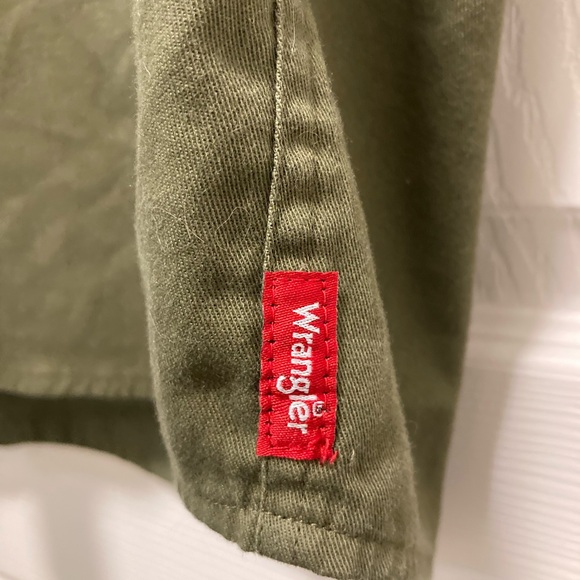 Olive Green Men's Short Sleeve Button Up Shirt - Picture 3 of 8